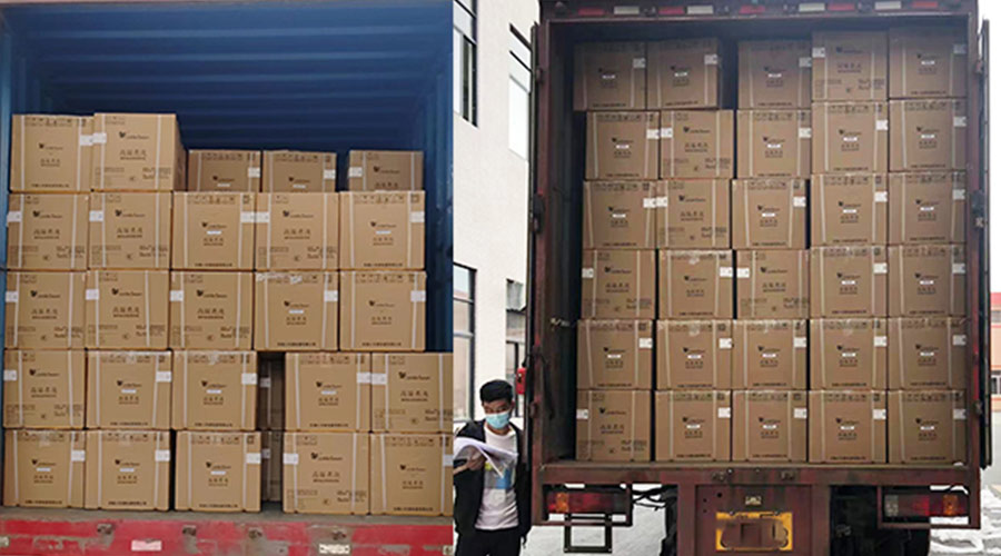 集裝箱裝柜進(jìn)行時！金環(huán)電器客戶迷你洗衣機(jī)順利發(fā)貨！