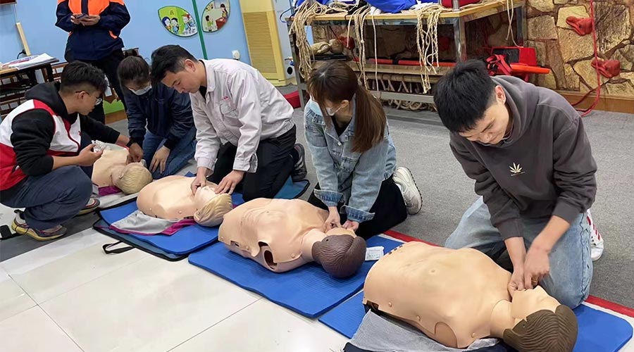 提升自救互救能力！金環(huán)電器開展初級救護(hù)員培訓(xùn)學(xué)習(xí)