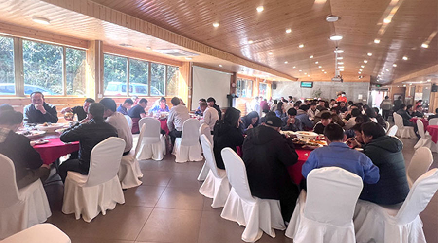 金環(huán)電器開工宴！吃飽喝足加油干迎戰(zhàn)2023！