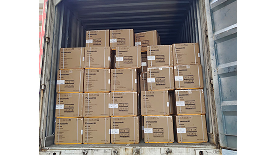 滿滿的貨物！國內(nèi)知名品牌客戶全自動滾筒洗衣機(jī)裝柜發(fā)貨