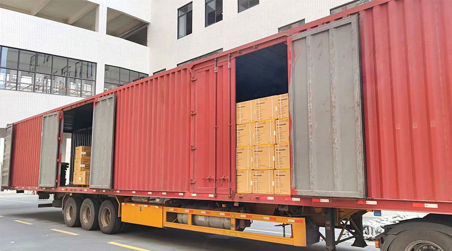 使命必達(dá)！高效完成國內(nèi)知名品牌客戶迷你洗衣機(jī)裝柜發(fā)貨